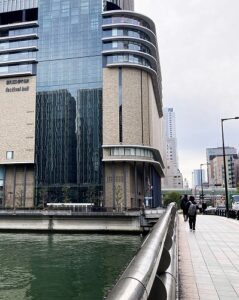 阪神大阪梅田駅からフェスティバルホールへの行き方