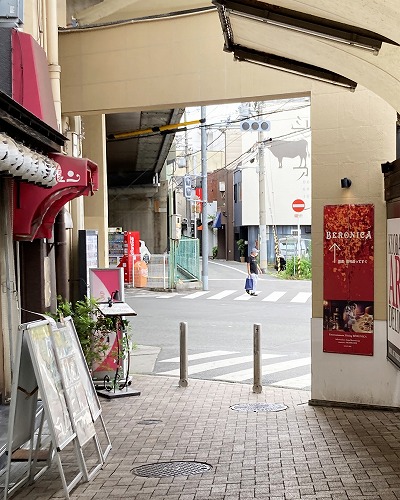 JR大阪駅からBERONICAへの行き方