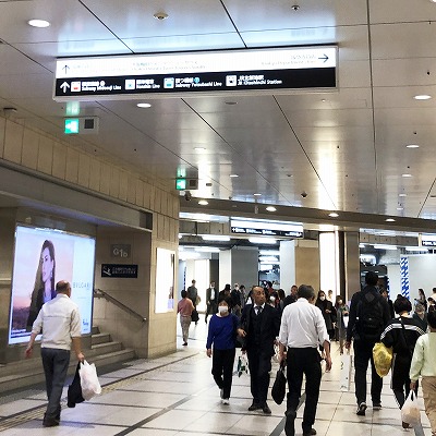 阪急大阪梅田駅から四つ橋線西梅田駅への乗り換え方法