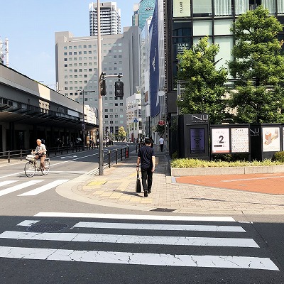 阪急大阪梅田駅からアプローズタワー／梅田芸術劇場への行き方