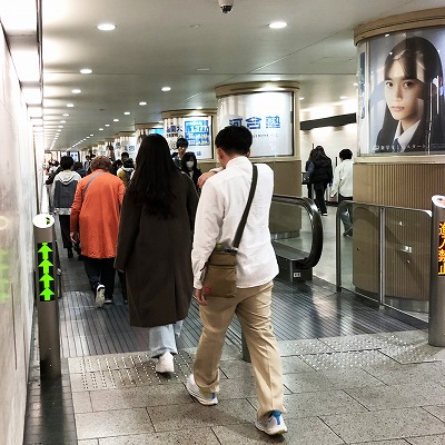 阪急大阪梅田駅から阪急うめだ本店への行き方