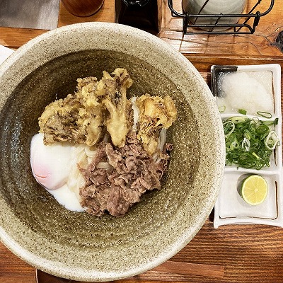 踊るうどん梅田店