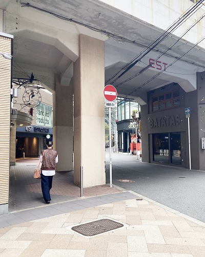 阪急大阪梅田駅から中崎町へ徒歩での行き方