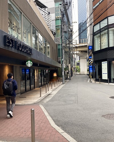 阪急大阪梅田駅から中崎町へ徒歩での行き方