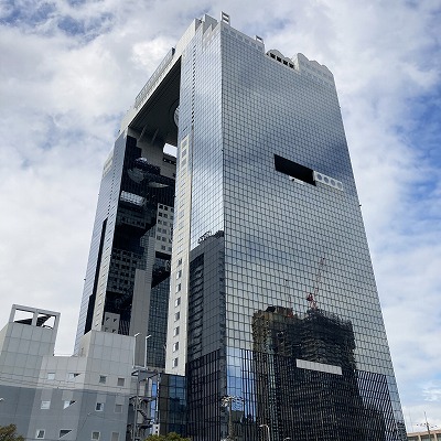 梅田スカイビル/空中庭園展望台への行き方【梅田】JR・御堂筋線・阪急・阪神からの迷わない道順